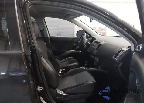 2011 Mitsubishi Outlander Se z USA, uszkodzony, nr VIN JA4JT3AW6BU034613